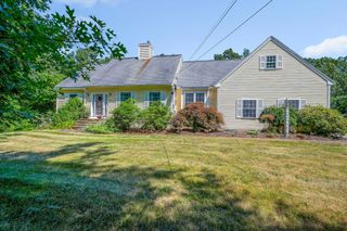 770 Mammoth Road, Pelham, NH 03076