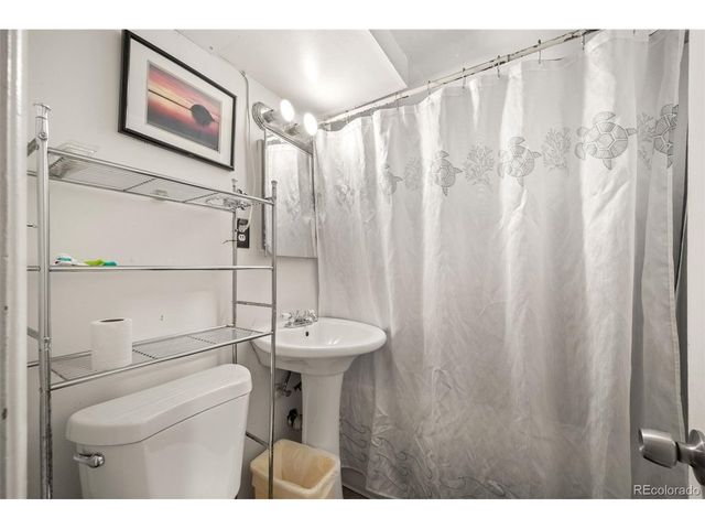 2351 Jamaica St, Aurora, CO 80010