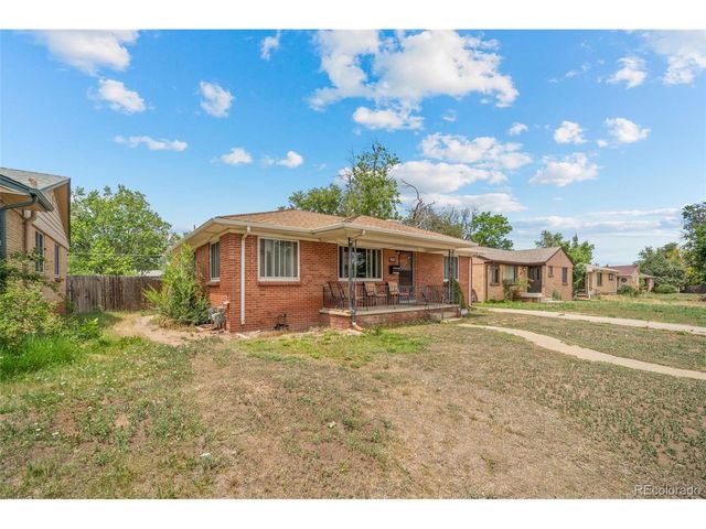 2351 Jamaica St, Aurora, CO 80010