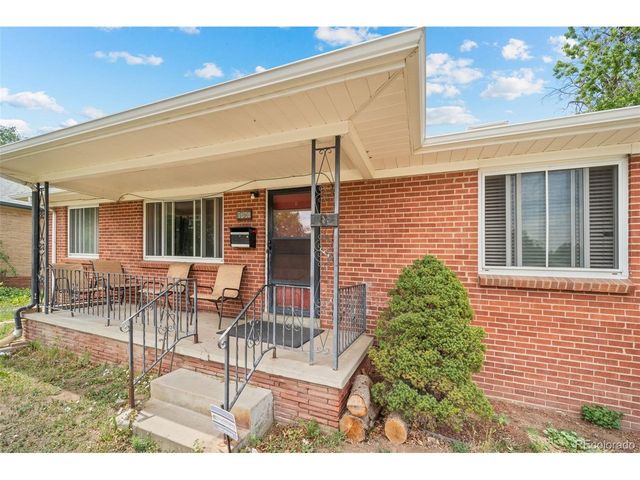 2351 Jamaica St, Aurora, CO 80010