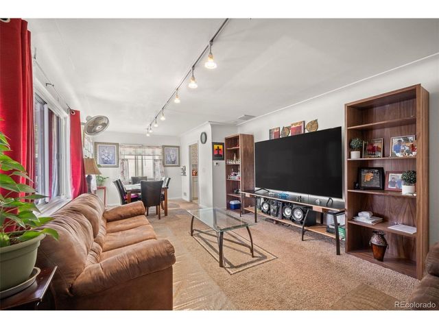 2351 Jamaica St, Aurora, CO 80010