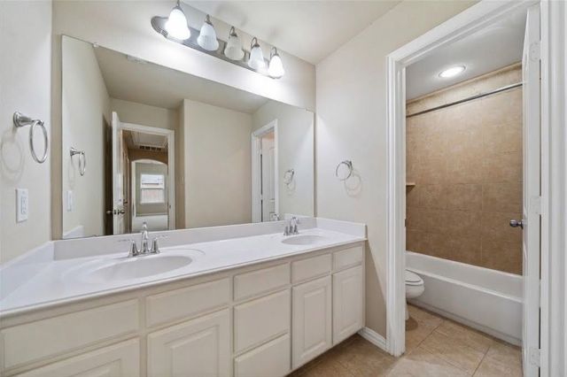 100 Liones Lane, Lewisville, TX 75056