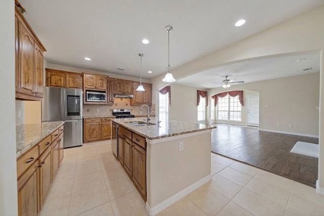 100 Liones Lane, Lewisville, TX 75056