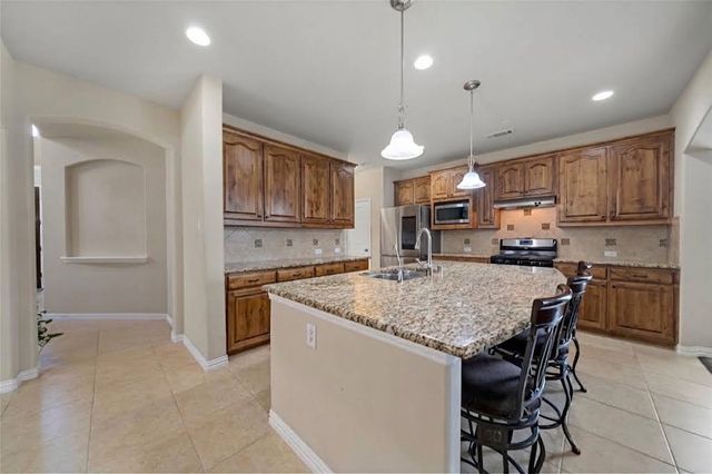 100 Liones Lane, Lewisville, TX 75056