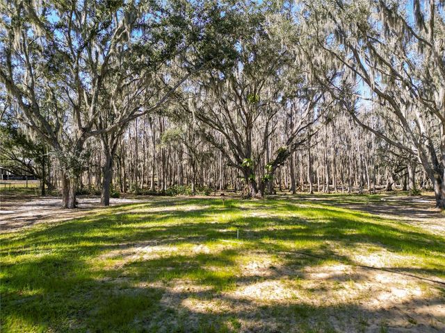 7405 SHOUPE ROAD, Plant City, FL 33565