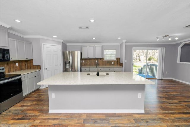 7405 SHOUPE ROAD, Plant City, FL 33565