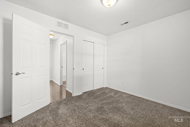 9677 W Stonewood Dr, Boise, ID 83709
