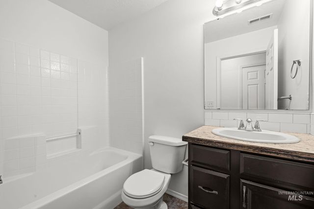 9677 W Stonewood Dr, Boise, ID 83709
