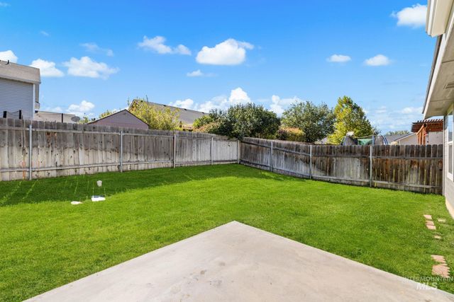 9677 W Stonewood Dr, Boise, ID 83709