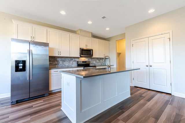 611 Mclernon, Johns Island, SC 29455