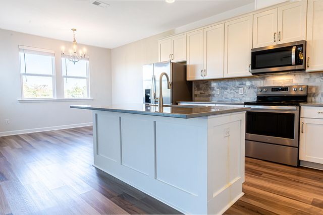 611 Mclernon, Johns Island, SC 29455