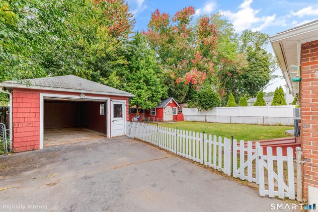 9 Sheridan Court, Plainville, CT 06062