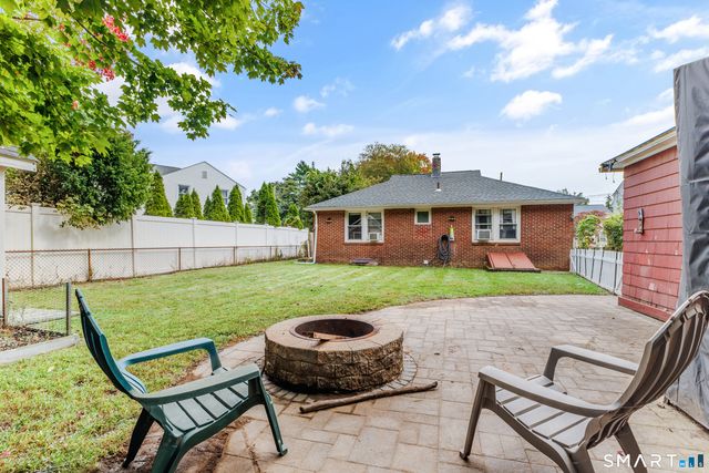 9 Sheridan Court, Plainville, CT 06062
