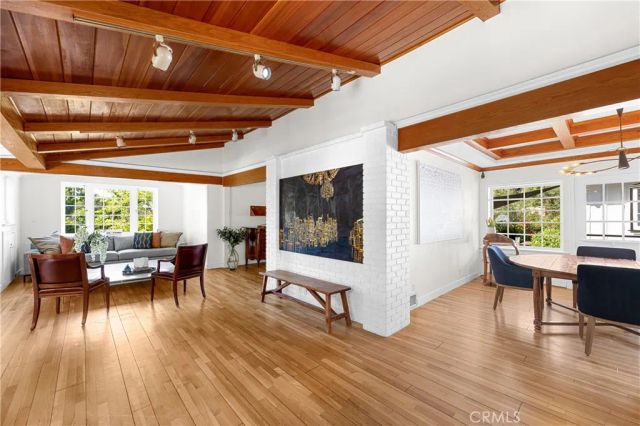 4650 Encino Avenue, Encino, CA 91316