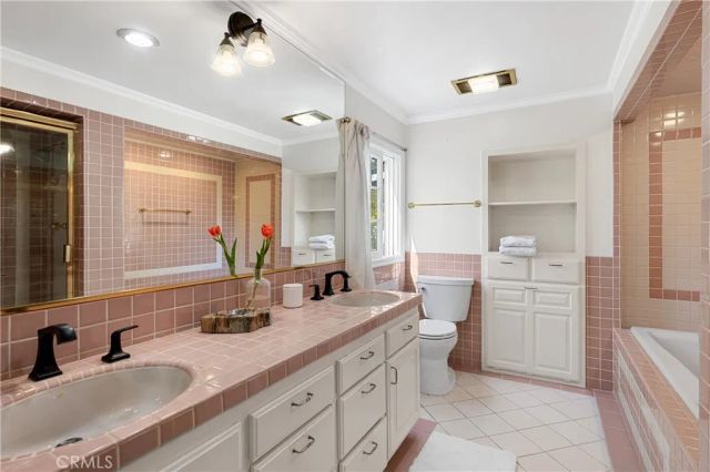 4650 Encino Avenue, Encino, CA 91316