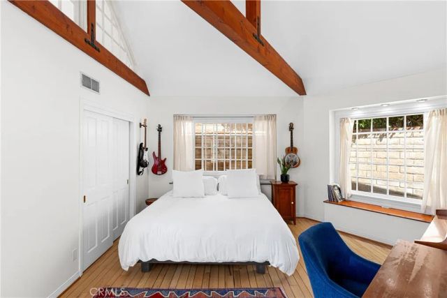 4650 Encino Avenue, Encino, CA 91316