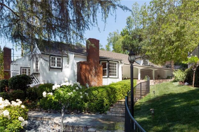 4650 Encino Avenue, Encino, CA 91316