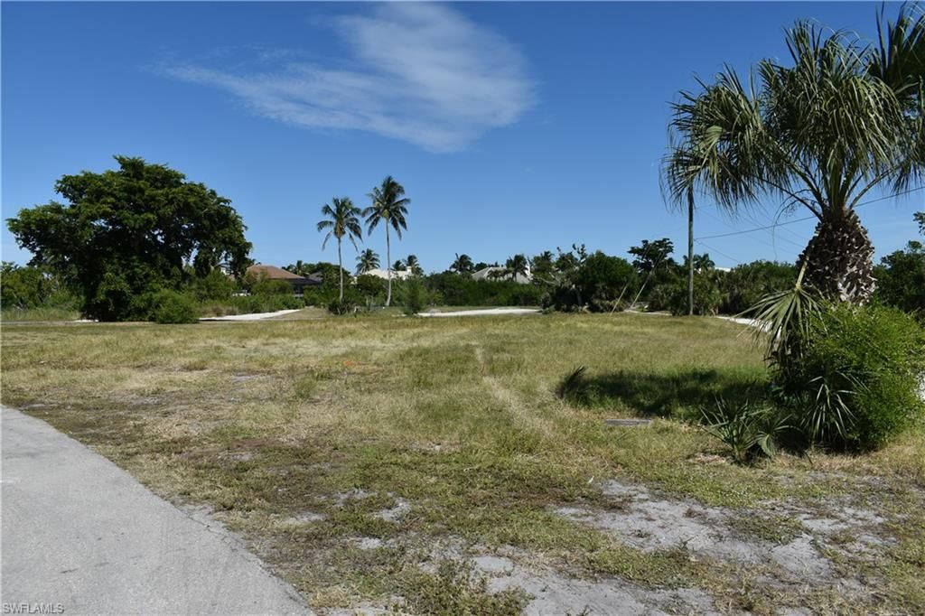 845 Pyrula AVE, SANIBEL, FL 33957 — photo 4