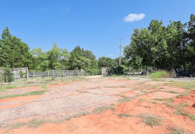 9411 Henley Avenue, Oklahoma City, OK 73131