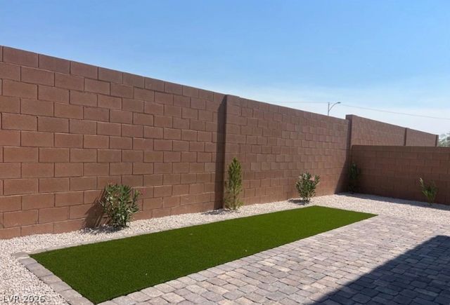 1926 Majalis Place, Las Vegas, NV 89106
