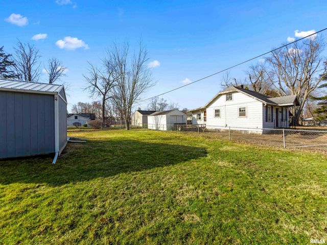 121 ALBERT Street, Washington, IL 61571