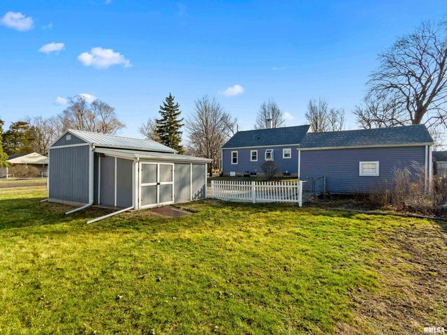 121 ALBERT Street, Washington, IL 61571