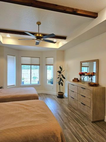 1810 Athens Ave, Kerrville, TX 78028