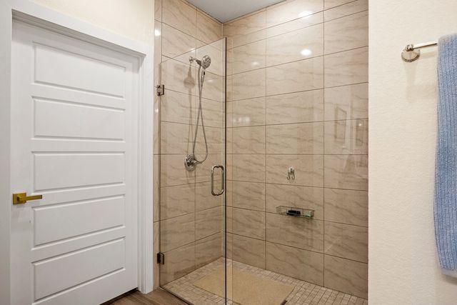 1810 Athens Ave, Kerrville, TX 78028