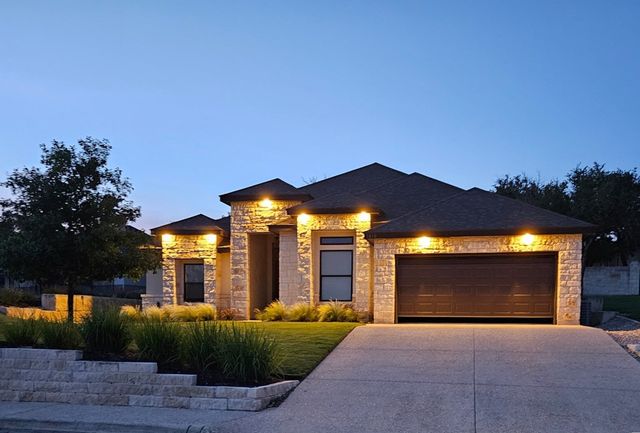 1810 Athens Ave, Kerrville, TX 78028