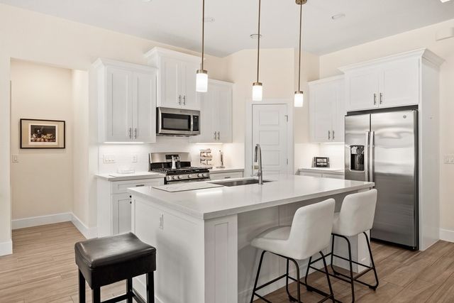 1810 Athens Ave, Kerrville, TX 78028