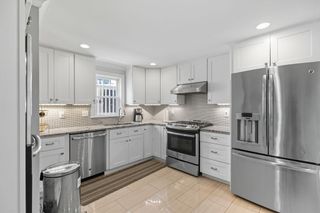28 Roberts St, Malden, MA 02148