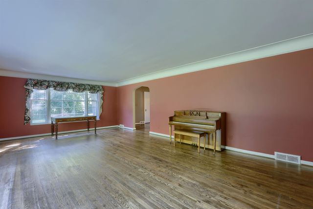 6022 Orion Road, Rochester Hills, MI 48306