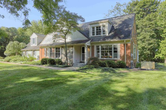 6022 Orion Road, Rochester Hills, MI 48306