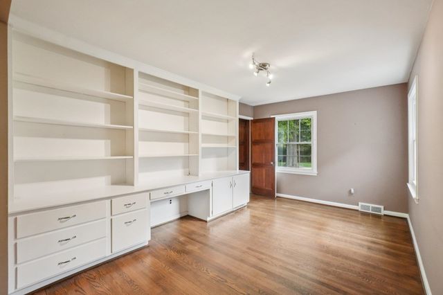 6022 Orion Road, Rochester Hills, MI 48306