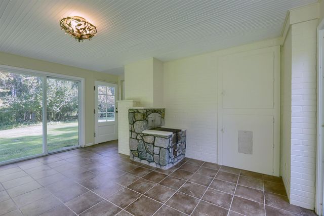 6022 Orion Road, Rochester Hills, MI 48306