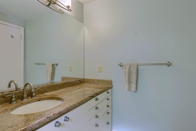 6022 Orion Road, Rochester Hills, MI 48306