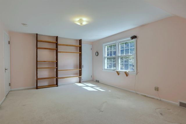 6022 Orion Road, Rochester Hills, MI 48306