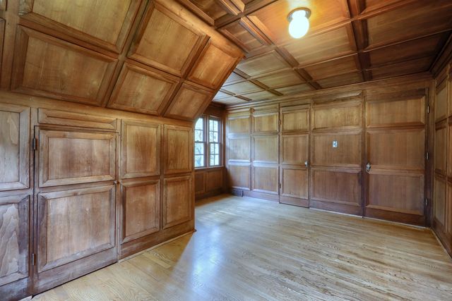 6022 Orion Road, Rochester Hills, MI 48306