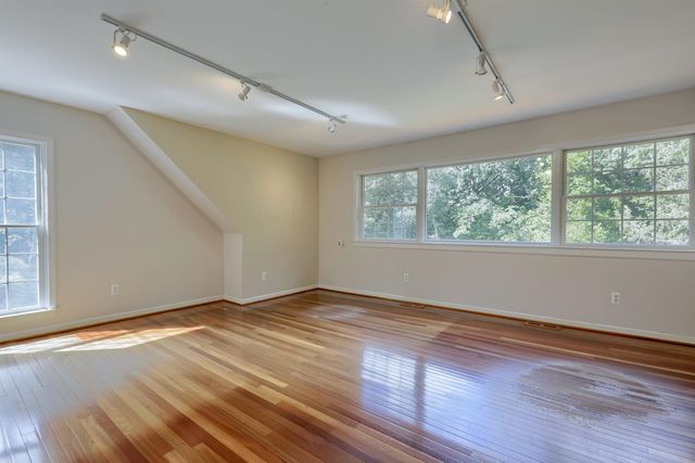 6022 Orion Road, Rochester Hills, MI 48306