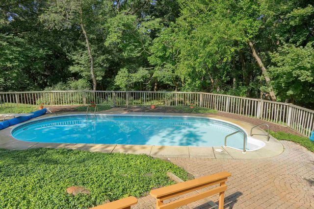 6022 Orion Road, Rochester Hills, MI 48306