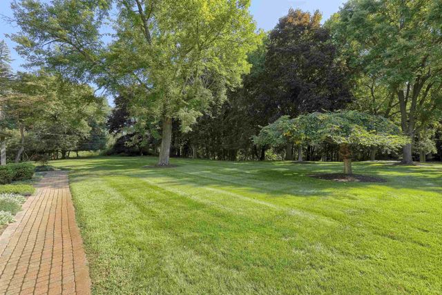 6022 Orion Road, Rochester Hills, MI 48306