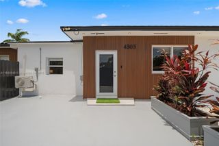 4301 NW 4th St B, Miami, FL 33126