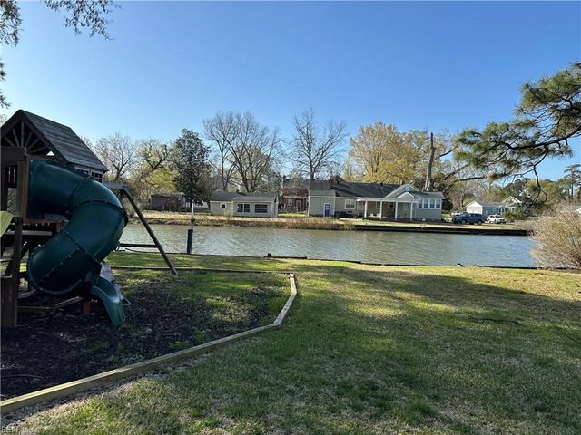 89 Snug Harbor DR, Hampton, VA 23661