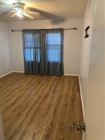 89 Snug Harbor DR, Hampton, VA 23661