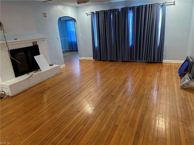 89 Snug Harbor DR, Hampton, VA 23661