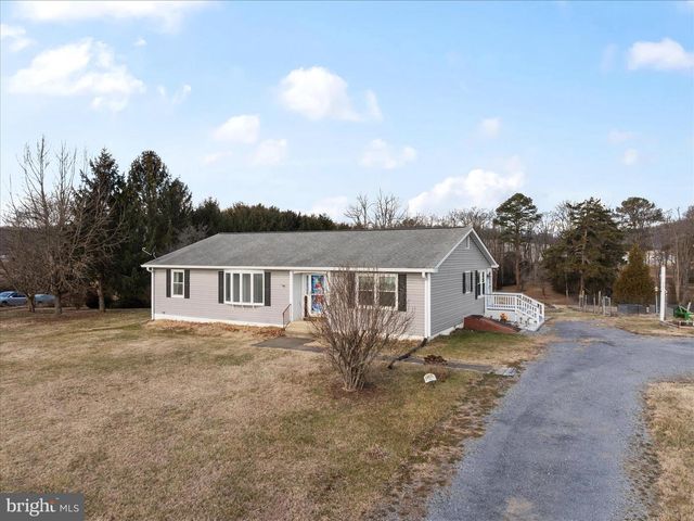 2467 BUCK HILL RD, Mount Jackson, VA 22842