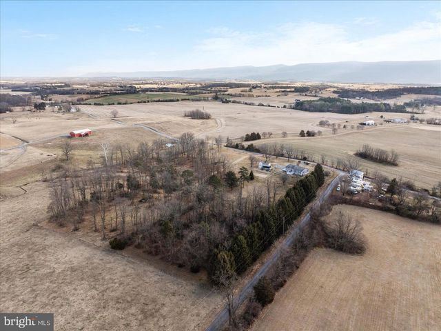 2467 BUCK HILL RD, Mount Jackson, VA 22842