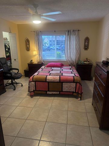 3526 LA PALMAS Court A-1, Greenacres, FL 33463