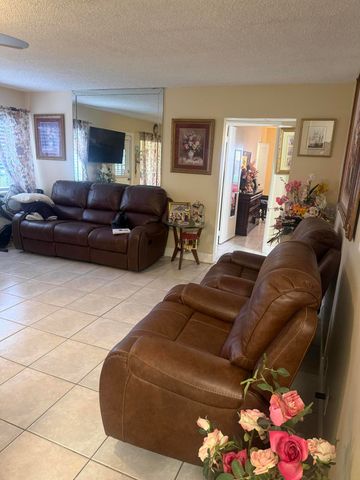 3526 LA PALMAS Court A-1, Greenacres, FL 33463