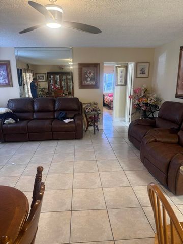 3526 LA PALMAS Court A-1, Greenacres, FL 33463